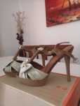 Sapatos salto alto