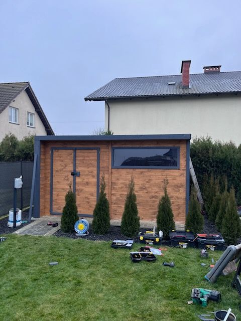 Nowoczesny domek narzedziowy ogrodowy gospodarczy