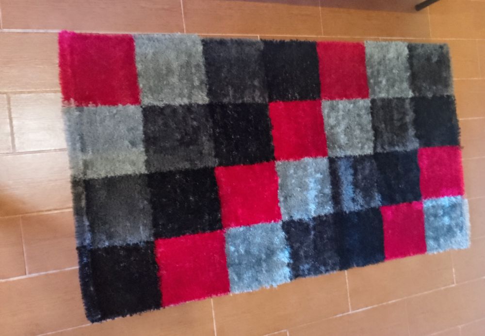 Tapete de quarto praticamente novo!!