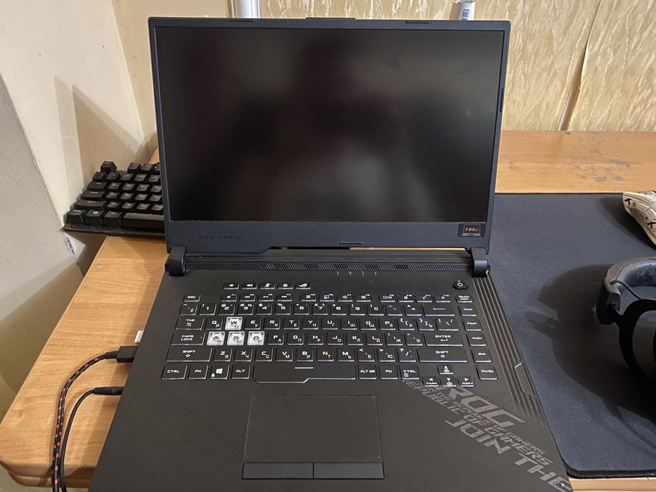 Продам Ноутбук ASUS ROG STRIX G15