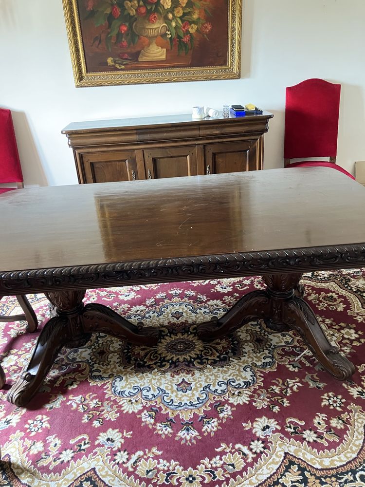 Mesa de jantar, em madeira de carvalho, maciça