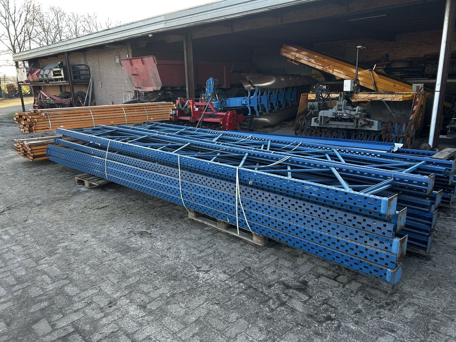 Regaly przemyslowe trawersy