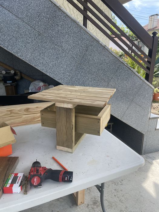 Sofa exterior resistente (à espera de almofadas)