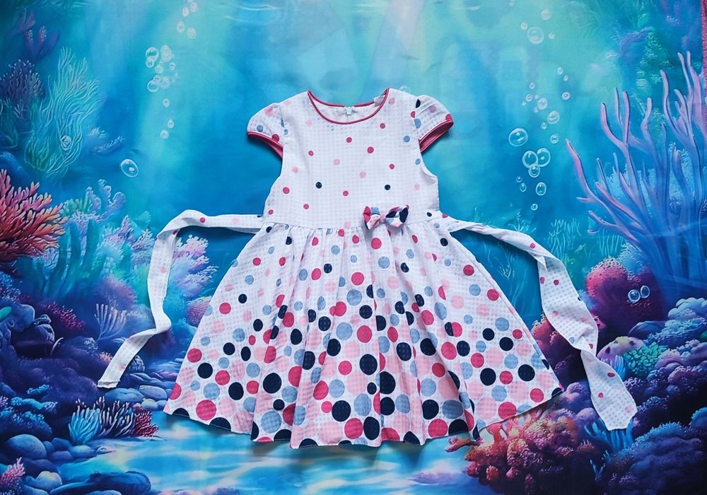 Elegancka sukienka dla dziewczynki r. 98