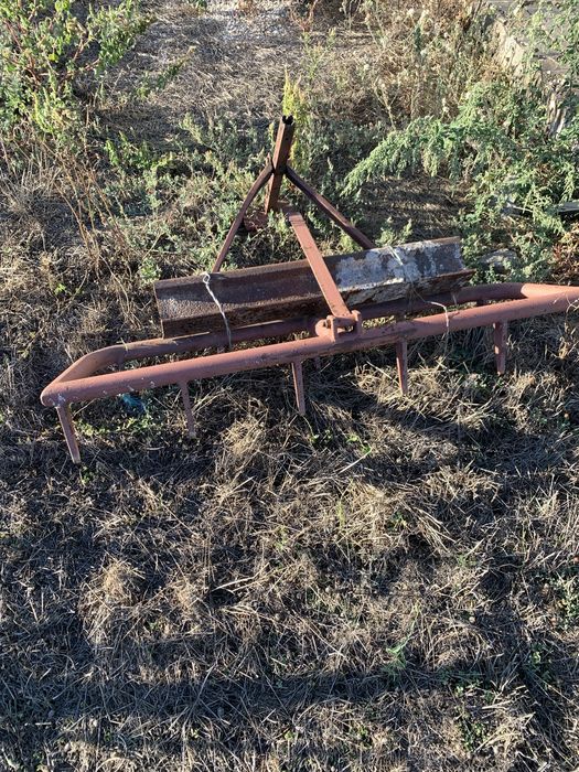 Vendo trator Hinamoto