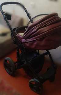 Детская коляска.      В хорошем состоянии 2000гр
