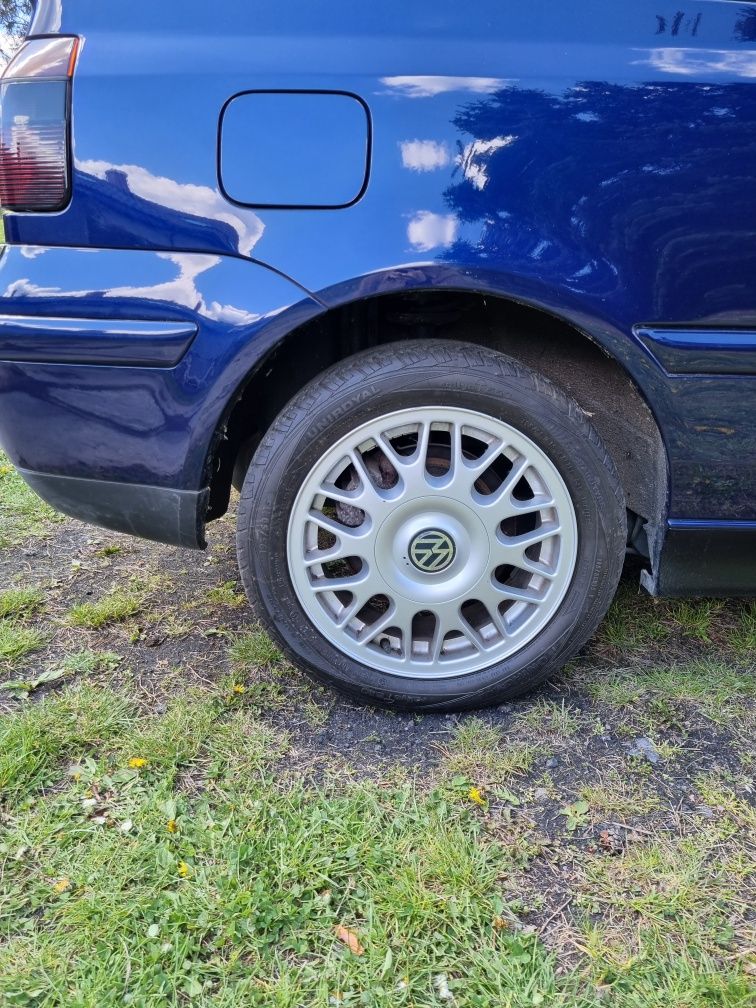 Golf cabrio 2l benzyna 2001r doskonały stan