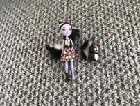 Enchantimals skunks