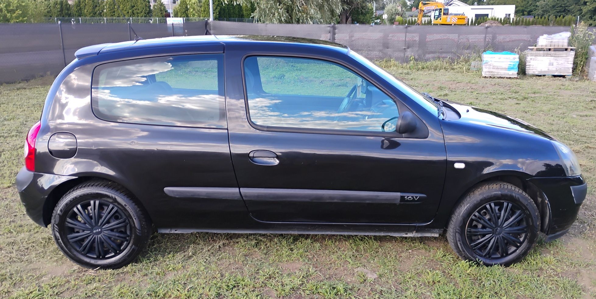 Renault Clio 2, ekonomiczny pojazd, zapraszam do kontaktu