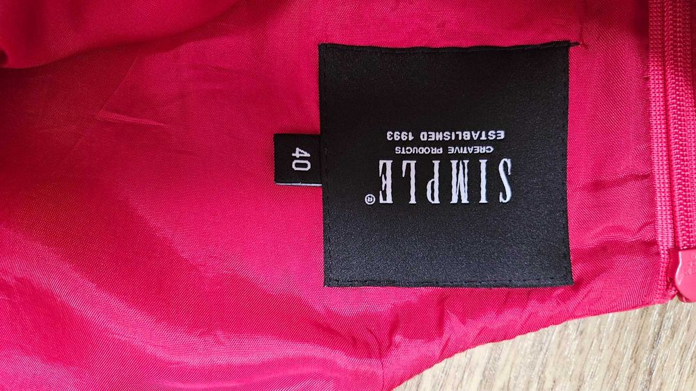 Różowa ołówkowa SIMPLE 38 40