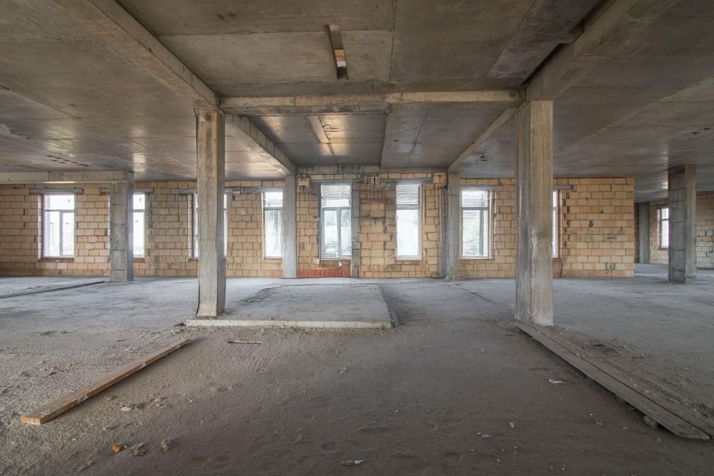 Продажа Здание Печерск 5500м2 введено в эксплуатацию 21 сотка Дисконт