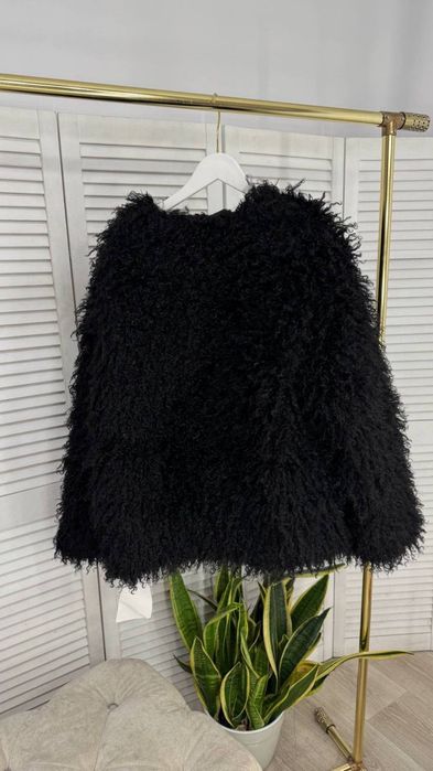 Шуба під ламу, молочний та чорний колір