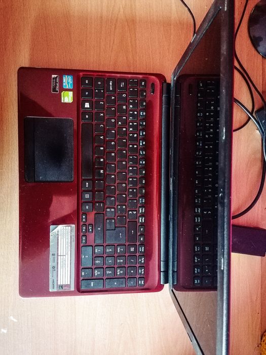 Portátil Acer Aspire E1 570-G