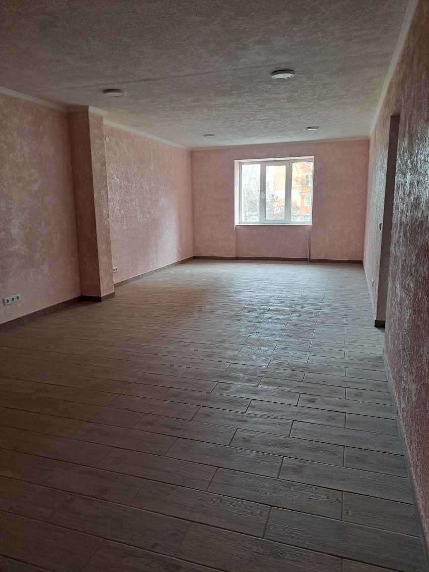 Поділ 2-х поверхове нежитлове приміщення