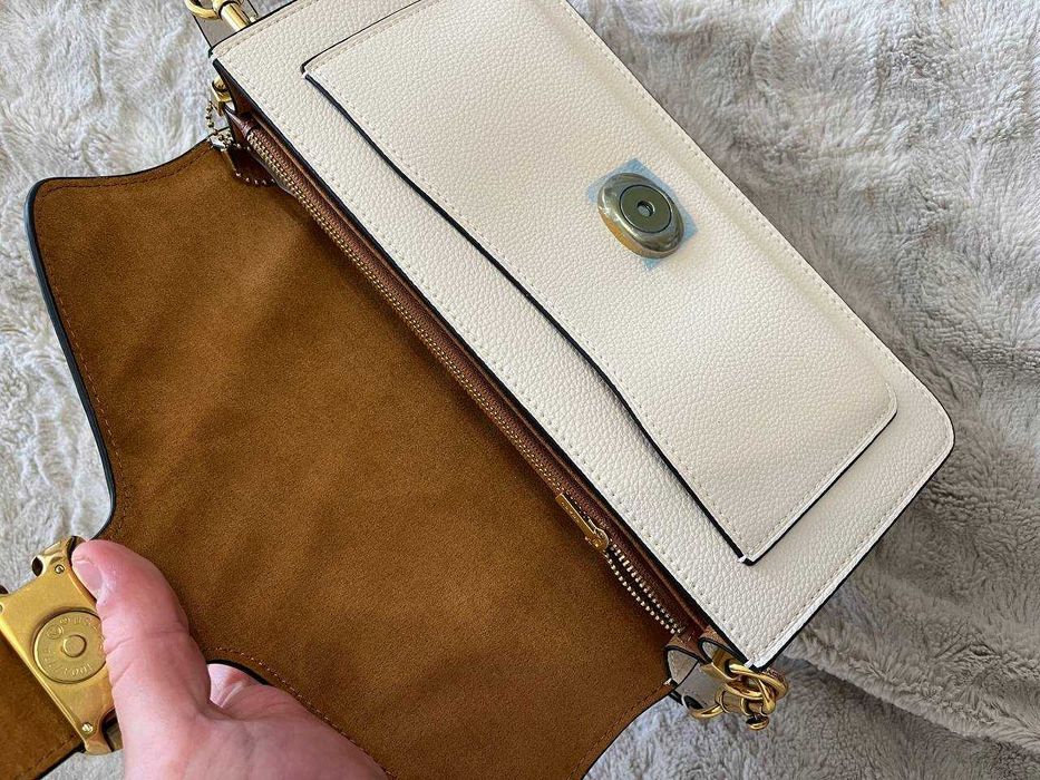 Сумка Coach Tabby Shoulder Bag 26 Біла