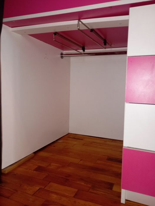 Кровать-чердак для девочки розовая/белая