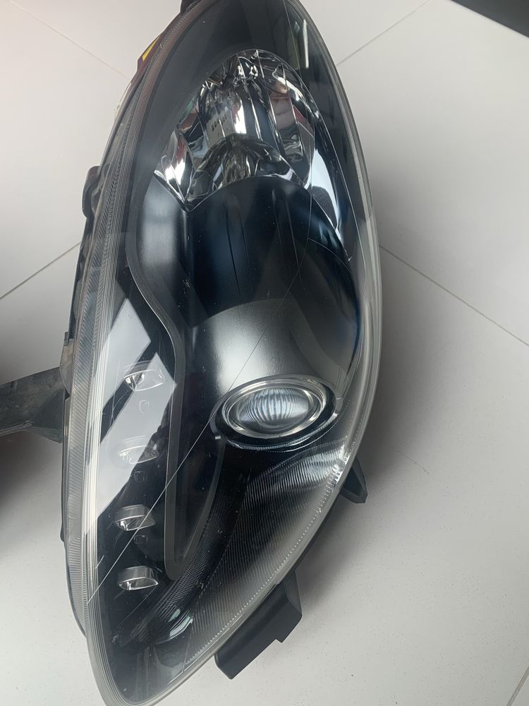 Reflektor lampa Alfa Romeo Giulietta lewa xenon