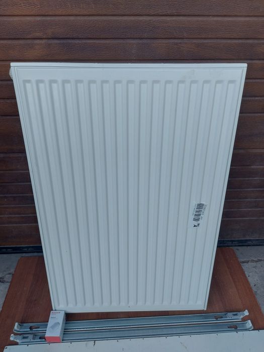Grzejnik panelowy 60 x 90 x 15 kompletny