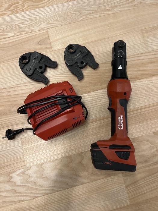 Zaciskarka do rur HILTI NPR 19a ladowarka i akumulator