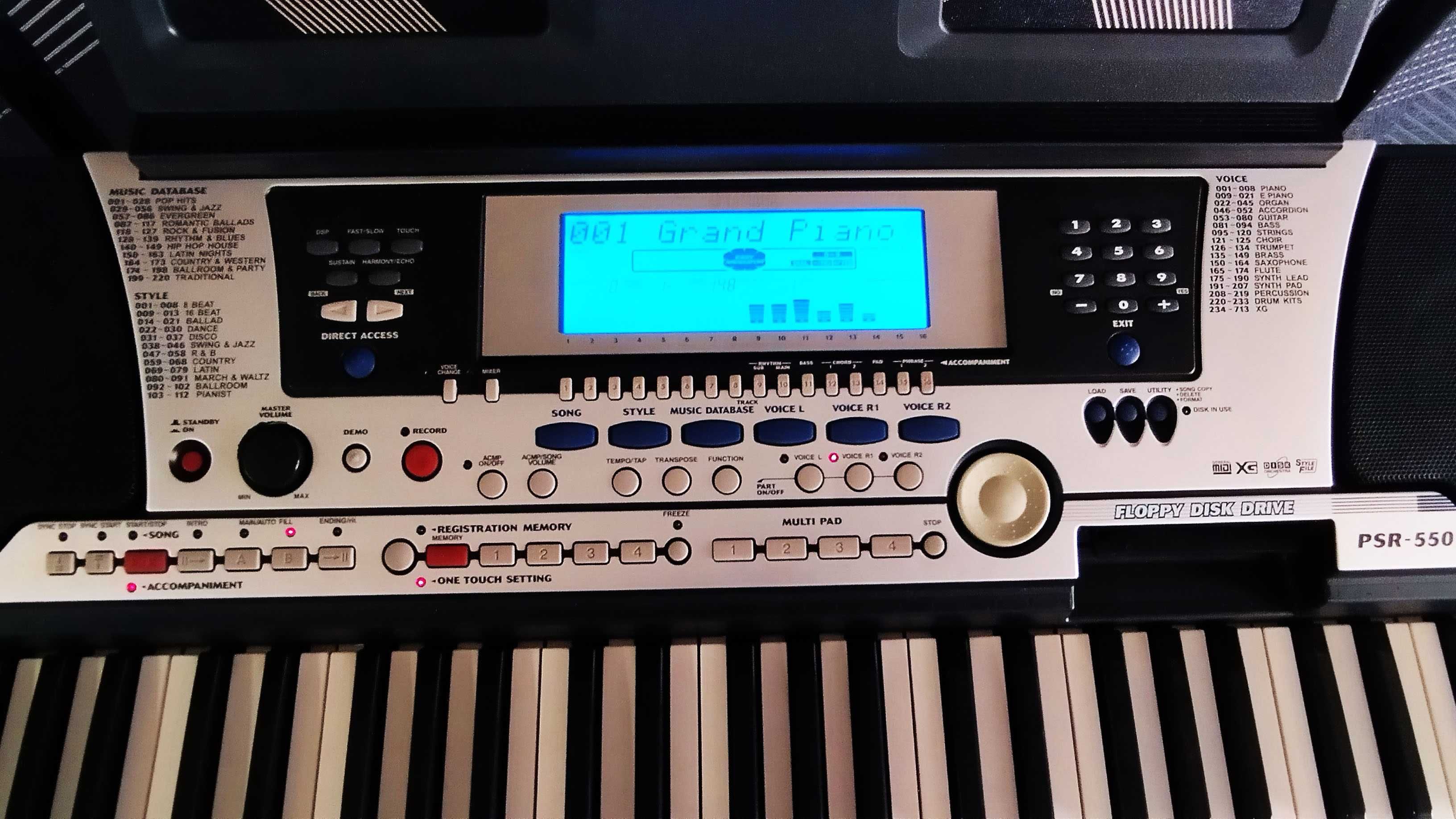 Синтезатор Yamaha PSR-550