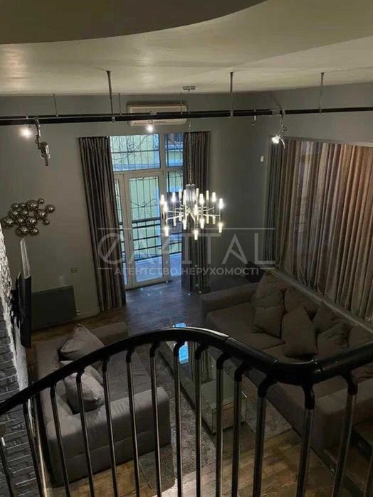 Аренда Квартира  ул. Андреевский спуск  Подол  Киев