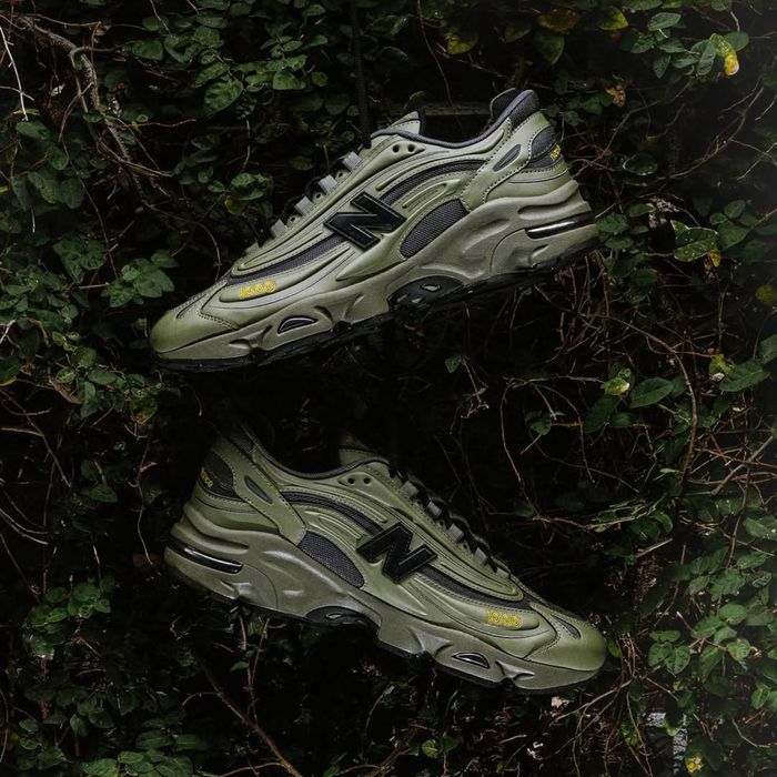 кросівки New Balance 1000