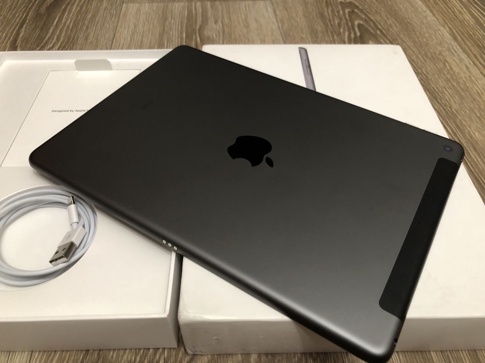 Продам iPad 8 ідеал Sim карта Wi-Fi/LTE