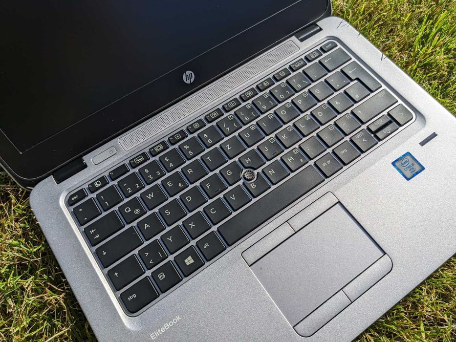 Багато ультра бюджетних HP EliteBook 820 G3