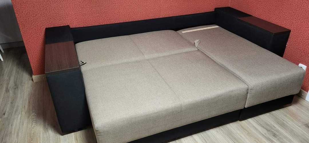 Розкладний диван в ідеальному стані