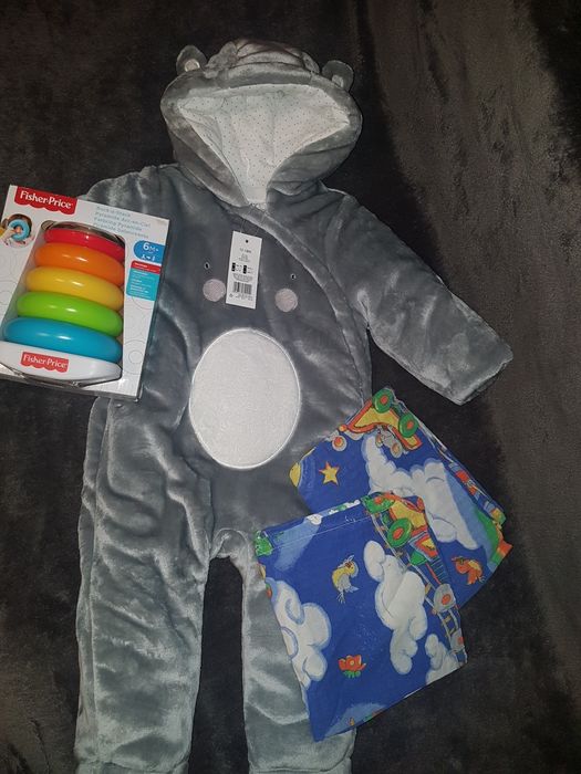 nowy Kombinezon roz 80 dla chłopczyka piramida Fisher Price zestaw