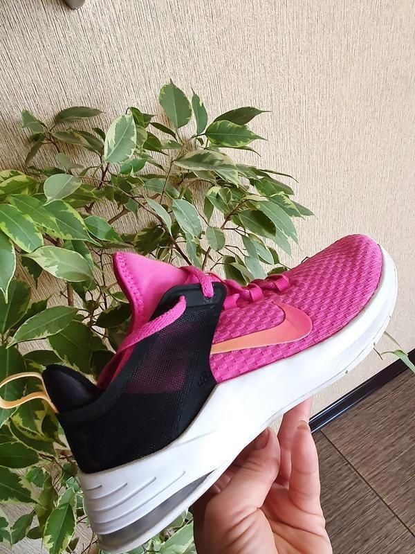 Кросівки Nike Air Max Bella Tr 2, оригінал