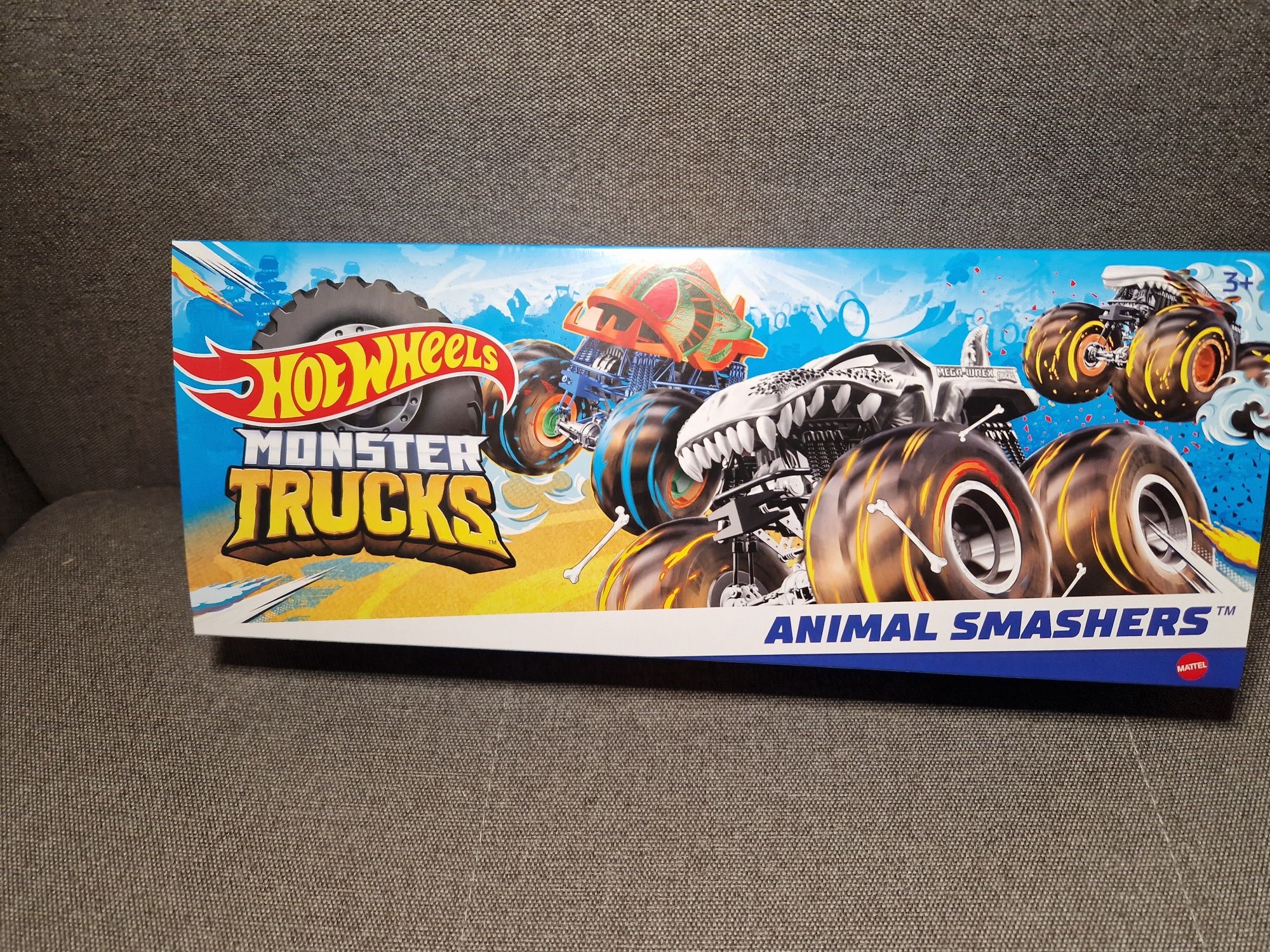 Машинка hot wheels monster truck хот вілс монстер трак акула піранья