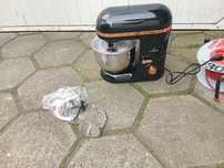 Klarstein robot kuchenny planetarny 1800 watt 

Cena 225 zł 

Produkt