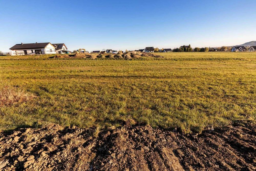 Sprzedam działkę budowlaną w Roczynach