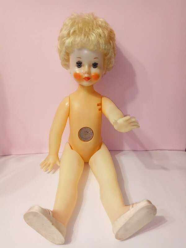 Шагающая ранняя кукла Нина Кругозор 70см лялька СССР