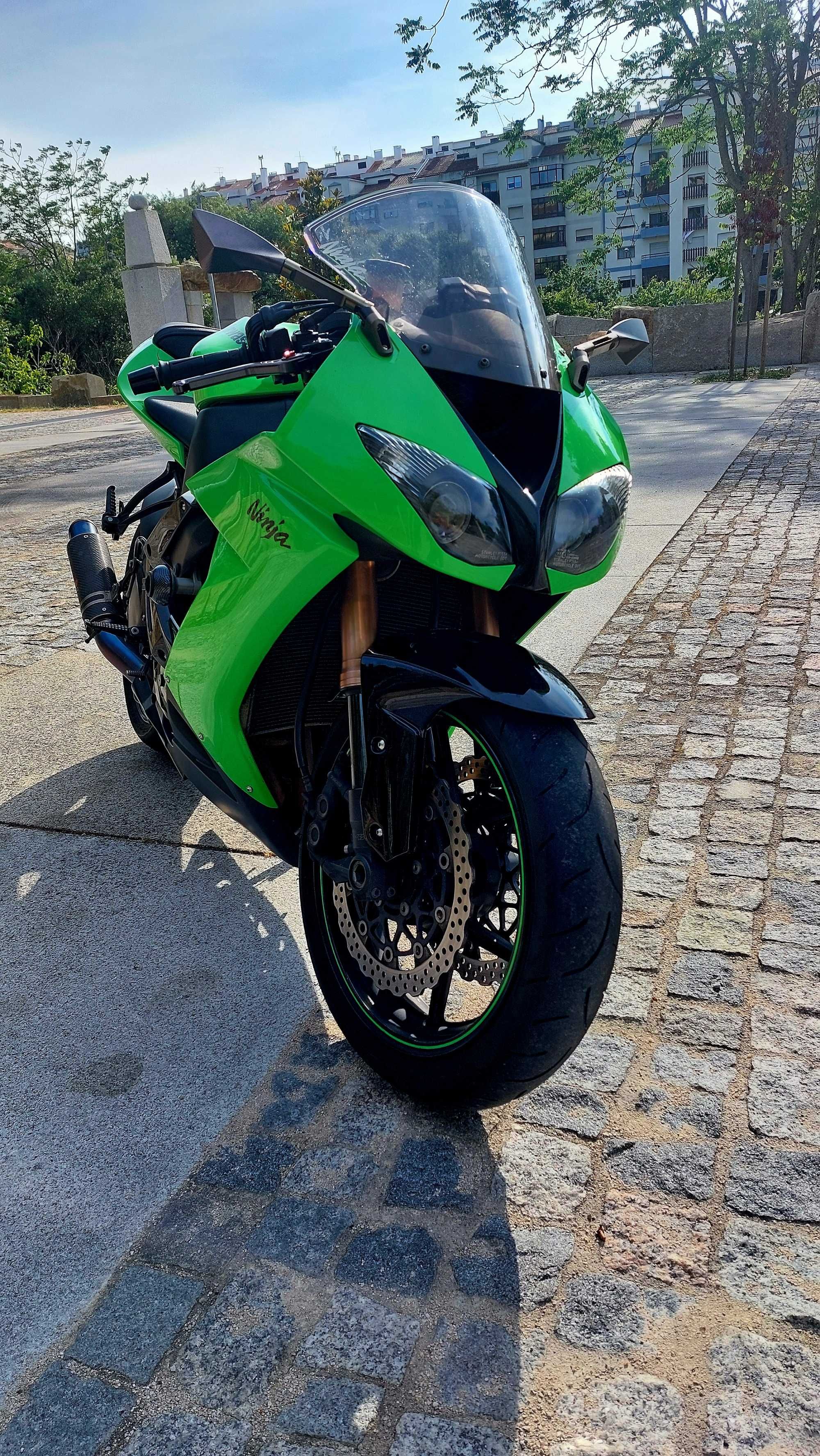 Kawasaki ZX 10r .