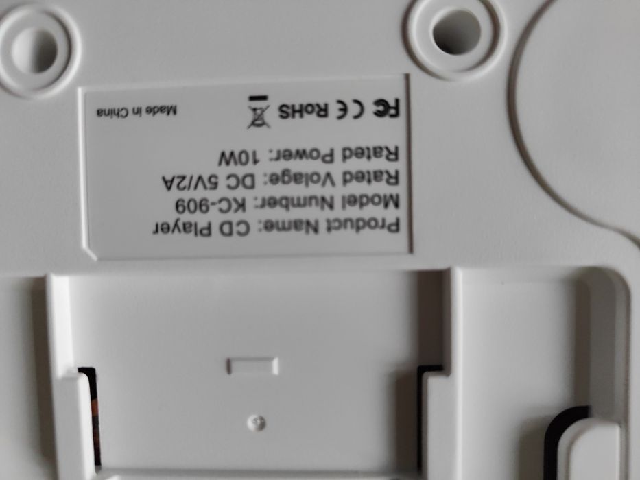 Przenośny odtwarzacz CD kc-909