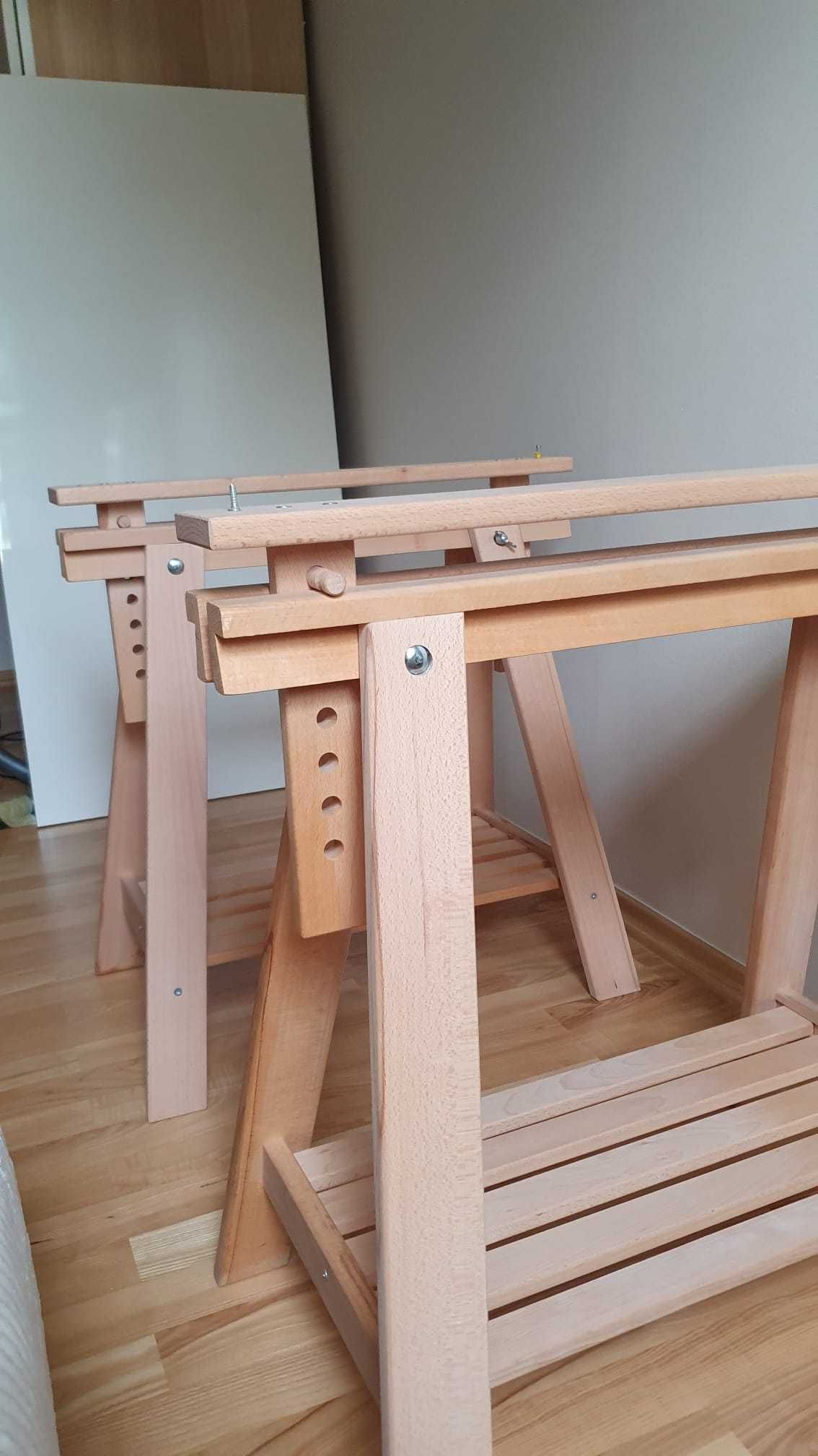 biurko IKEA 140x60 blat biały LAGKAPTEN koziołki drewniane MITTBACK