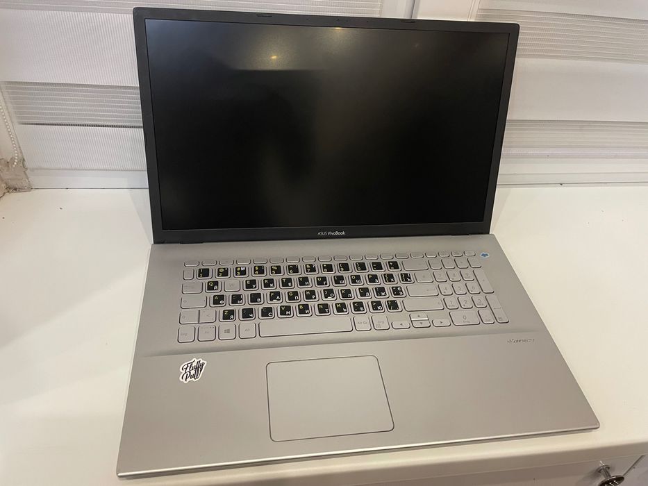 Asus VivoBook 17 D712D