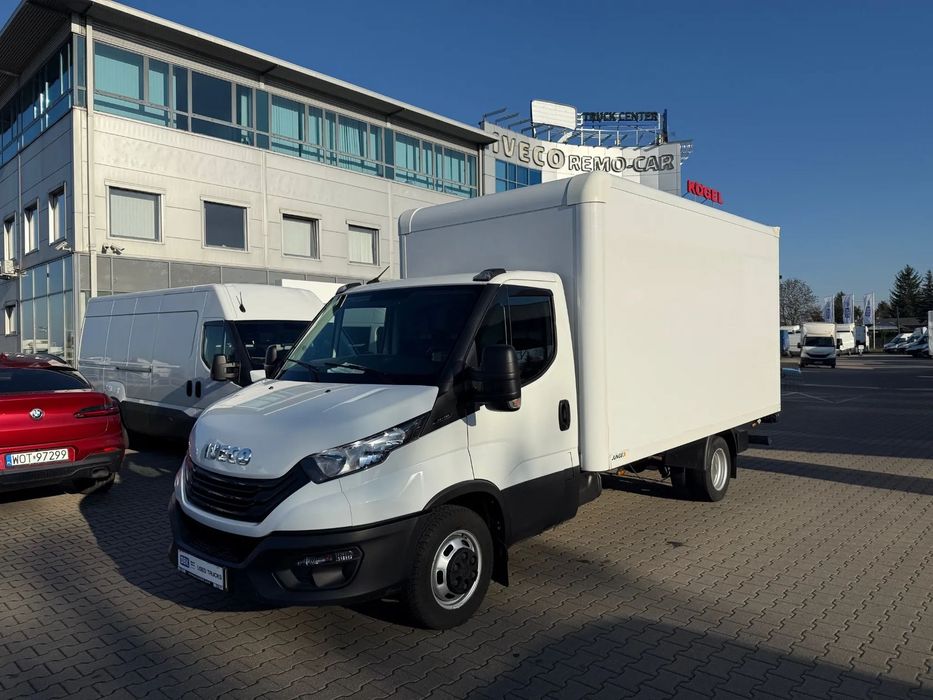 Iveco 35C16  Iveco 35C16 Kontener + Winda 2023 (32054)