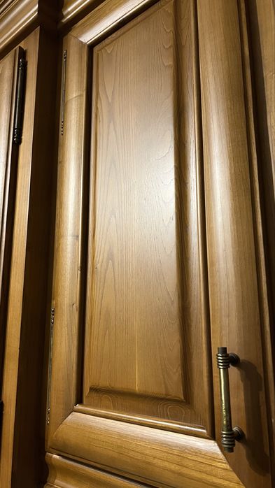 Cozinha em Castanho Maciço