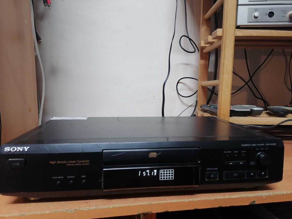Odtwarzacz CD Sony CDP-XE220