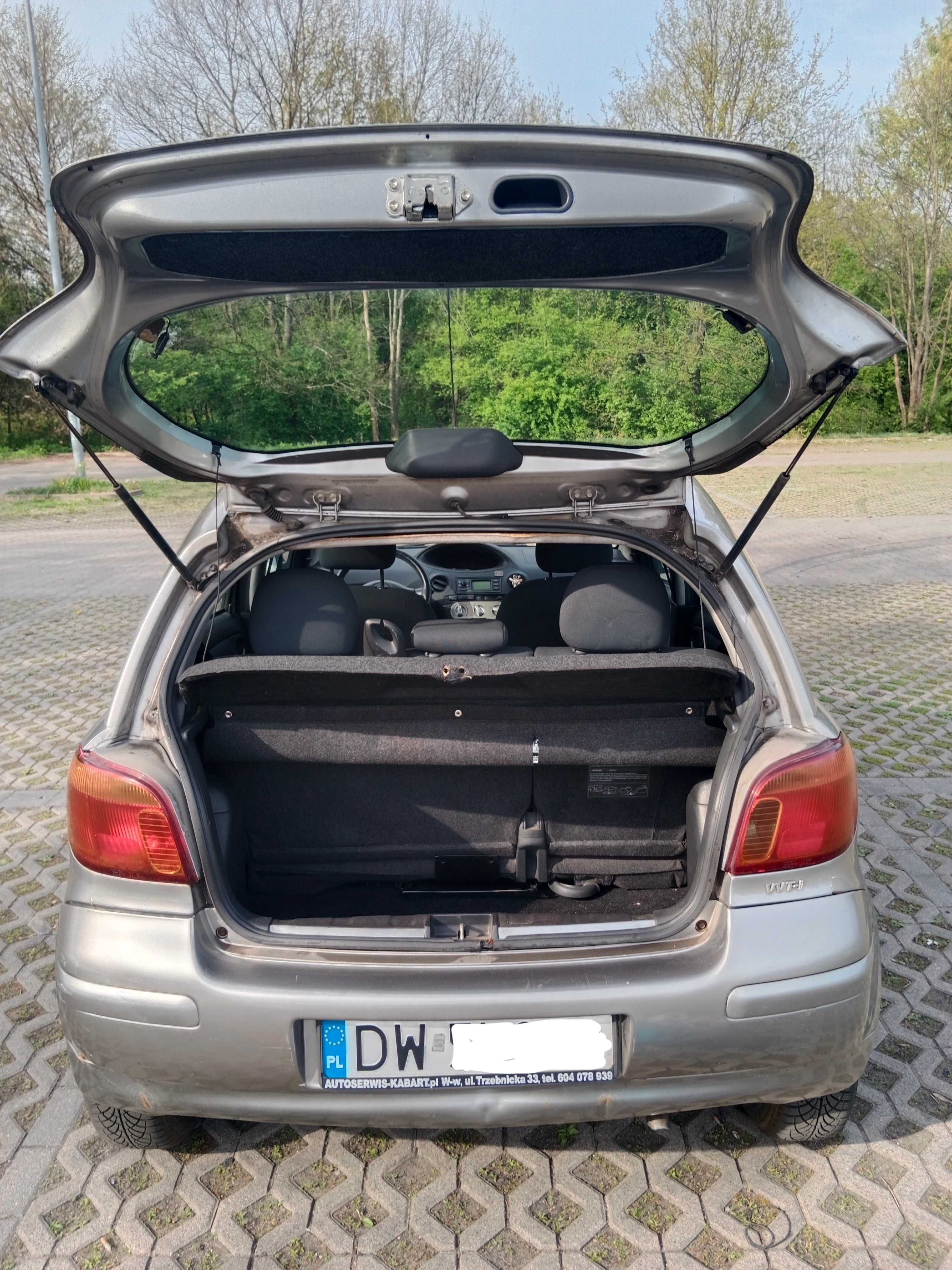 Toyota Yaris I rocznik 2003 przebieg 190,5 tys. km