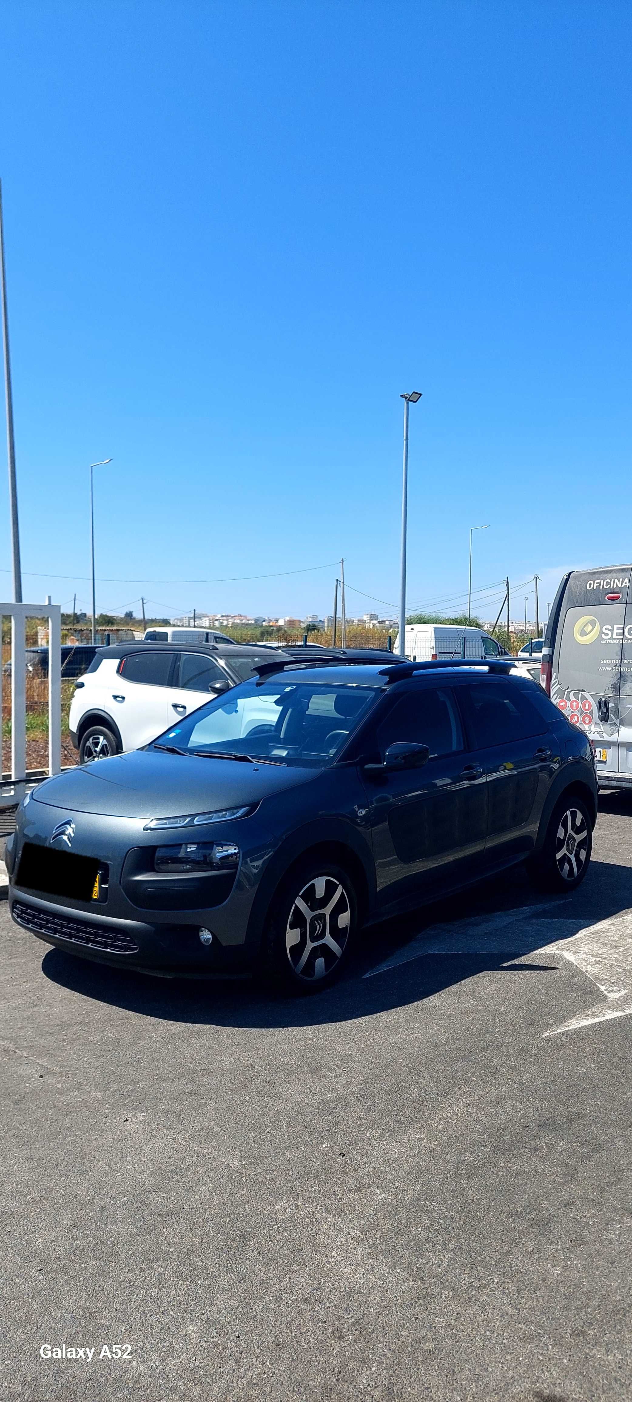 Citroën C4 Cactus à venda. Excelente conservação e manutenção oficial.