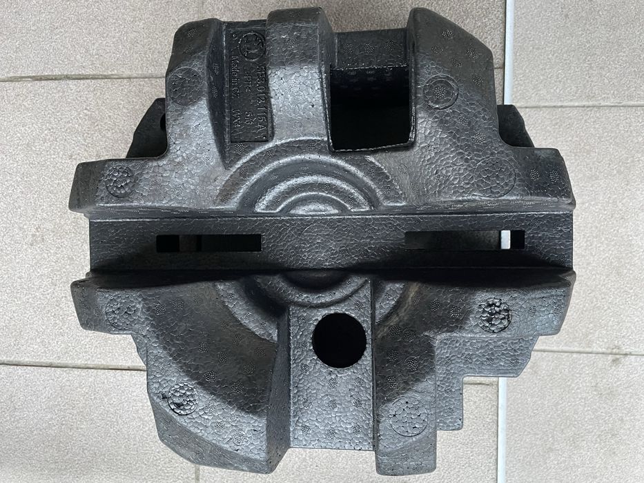 Органайзер для авто для домкрата і ключів, вставка в запаску.