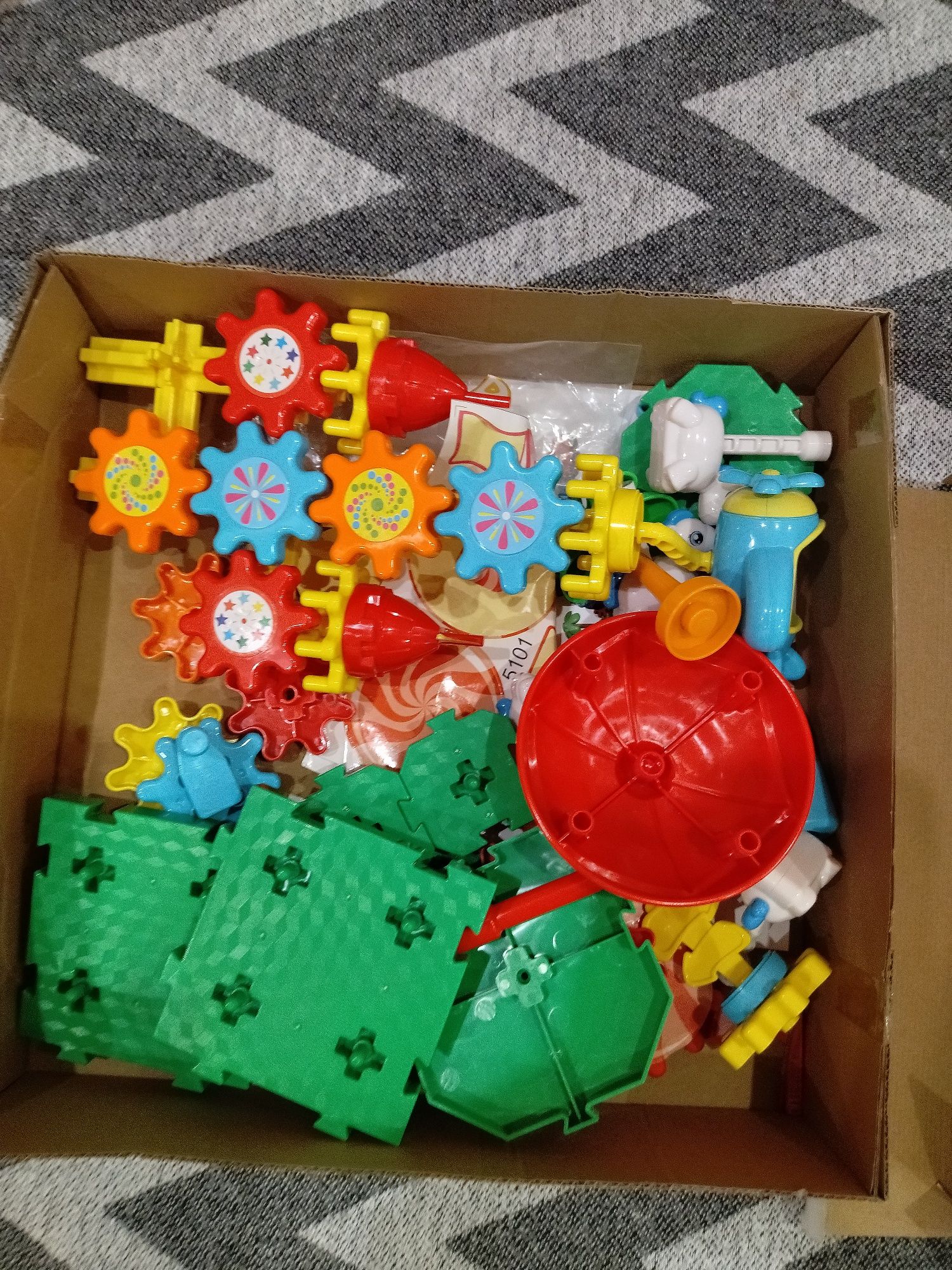 Детский игровой конструктор