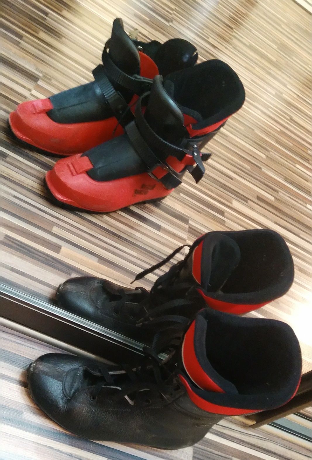 Лижні черевики (ботинки, чоботи)