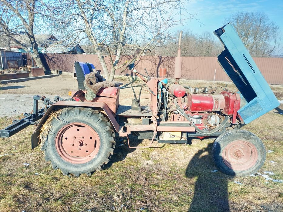 Продам гарний трактор