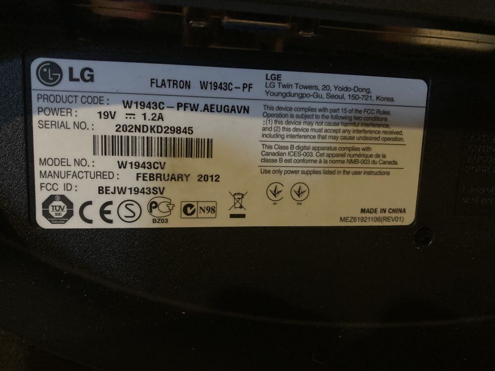 Монитор LG W1943C-PFW (18.5)