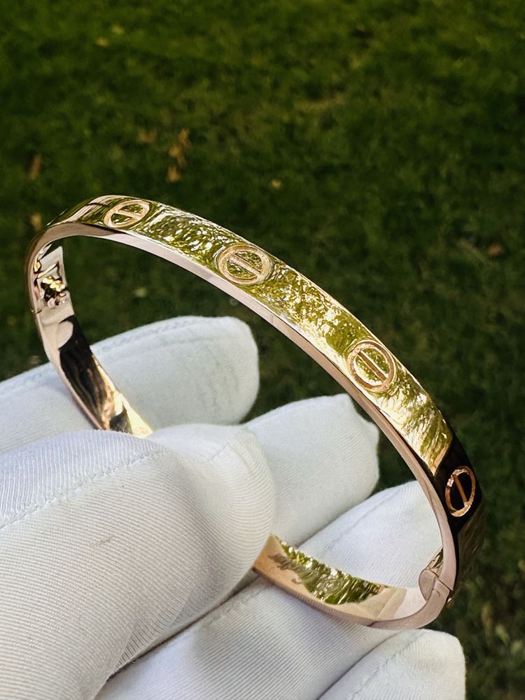 Золотой браслет cartier 585
